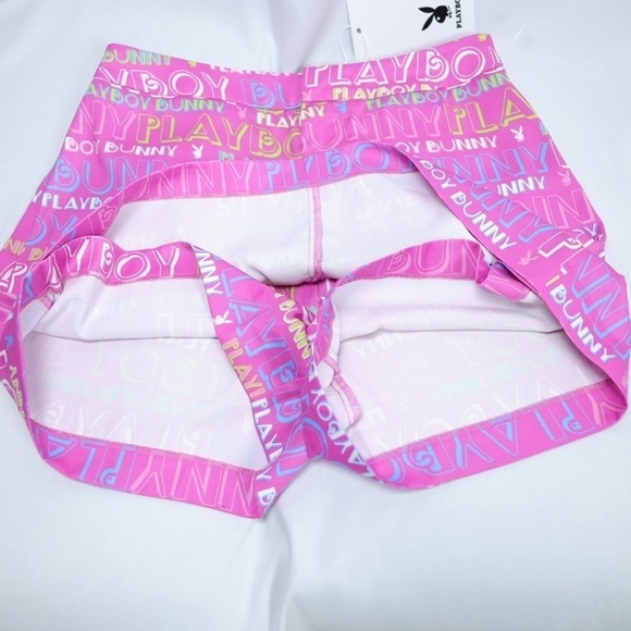 ๐
ฝ๐
ด๐ ๐ฅ๐๐ฅ๐ ๐๐๐๐๐๐๐ pink skort with Playboy bunny all-over print, M - Picture 3 of 17